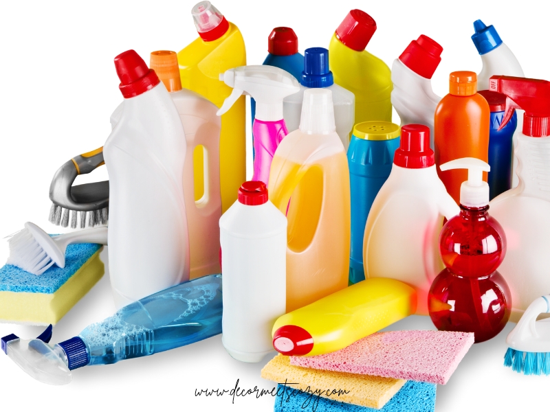 12 Powerful DIY Cleaning Products that work better than store bought