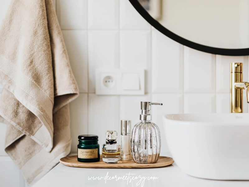 21 AMAZING WAYS TO ADD A TOUCH OF GLAM TO YOUR BATHROOM