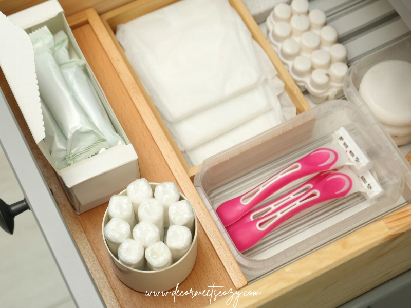 25 Genius Storage Solutions for Small Spaces that instantly maximize Room