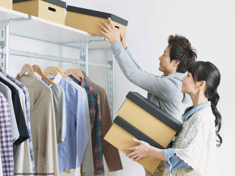 How To Decorate A Small -Space- Without- Making -It -Feel- Cluttered