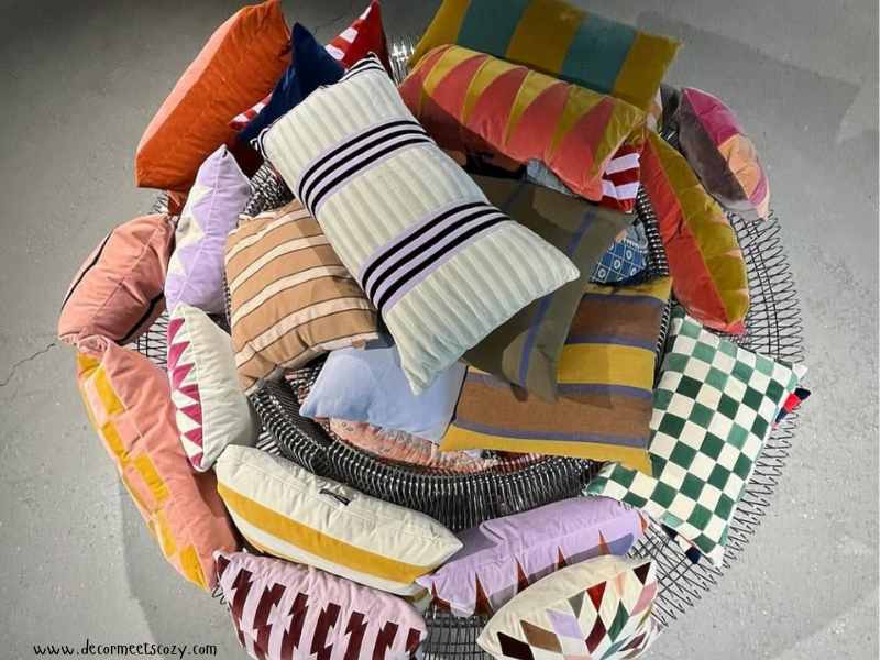 How To Make Your Own Throw Pillows And Curtains