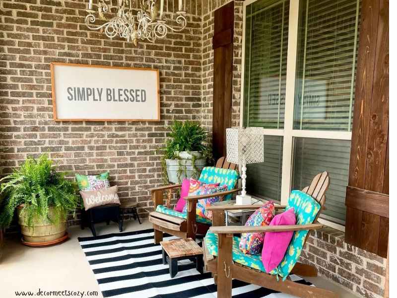 How To Decorate Your Front Porch For Every Season