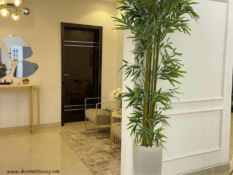 How-To-Organize-And-Decorate-A-Small-Entryway