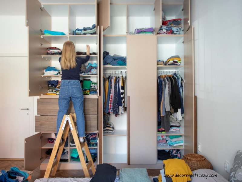 Organizing Your Closet: The Best Hacks For A More Functional Wardrobe Space